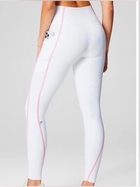 Fabletics Oasis Leggings